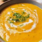Kürbissuppe mit Kokosmilch und Ingwer