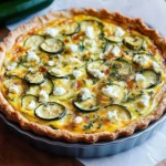 Zucchini-Quiche mit Feta