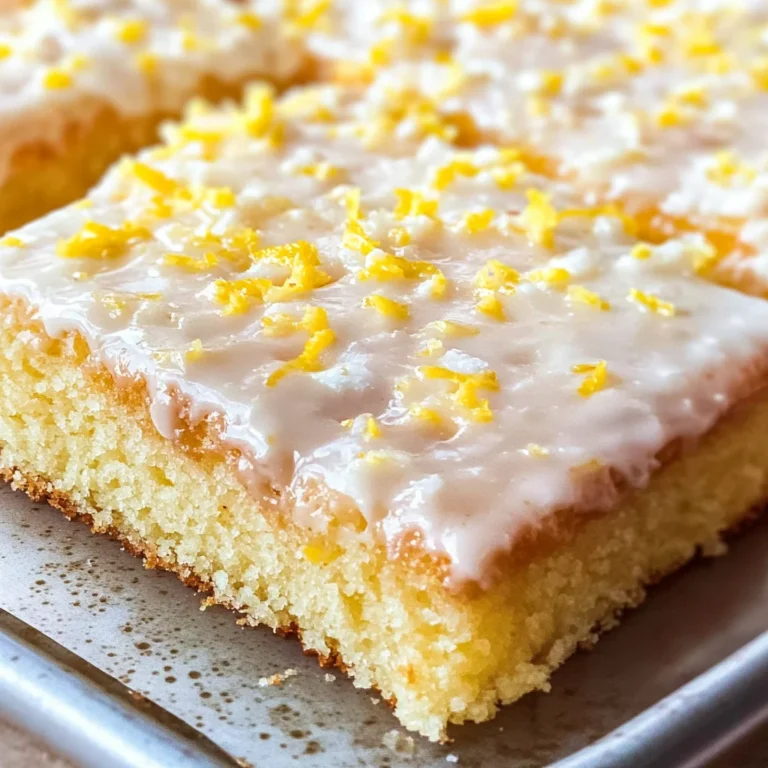 Zitronenkuchen vom Blech - saftig & einfach